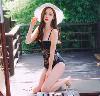 老师为了学生学费被导演